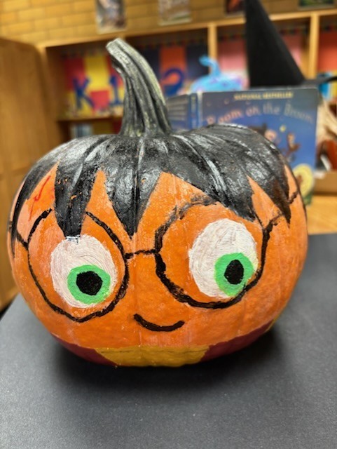 Student Pumpkin Decorating Contest