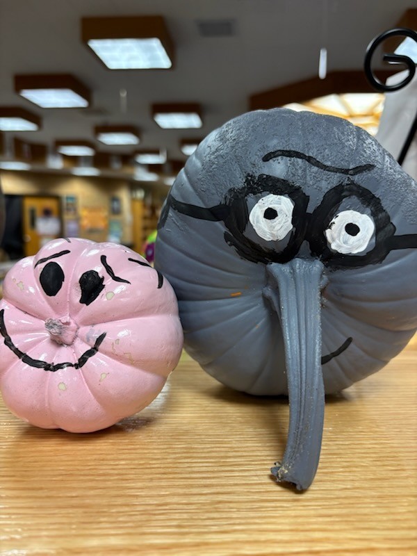 Student Pumpkin Decorating Contest