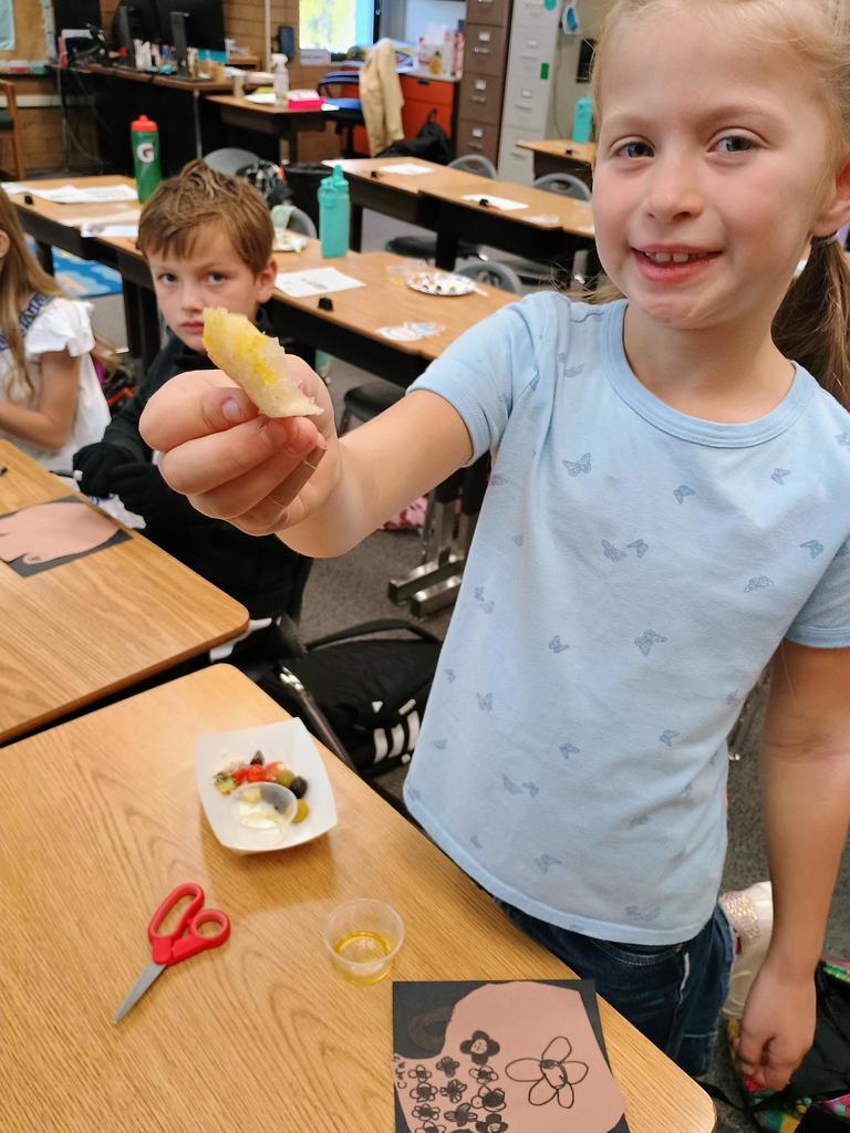 bread dipped in olive oil was a yummy treat!