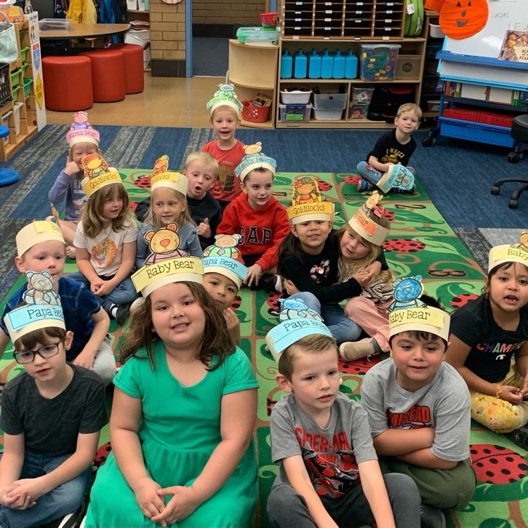 Mrs. Taylor's class in Goldilocks hats!