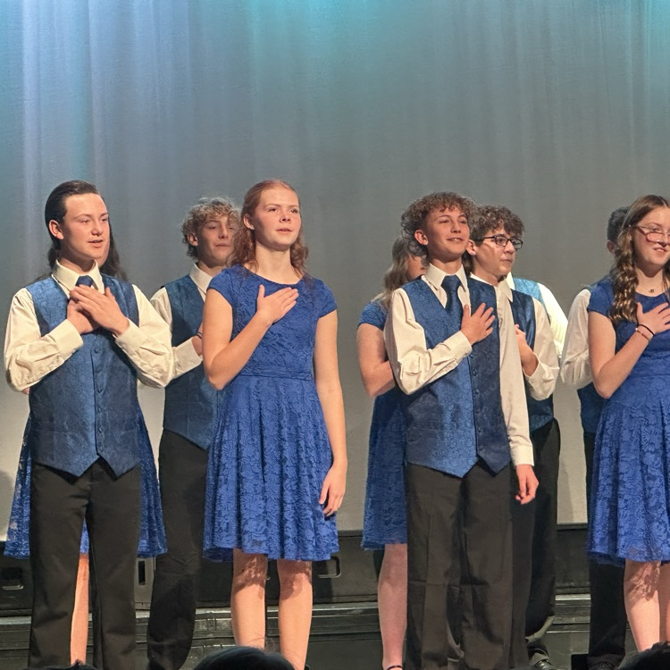 FFJH students singing & performing on stage