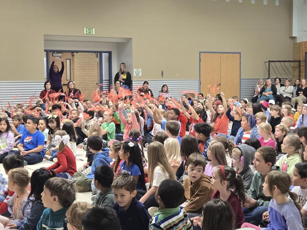 3rd graders sing during a school assembly to our veterans!