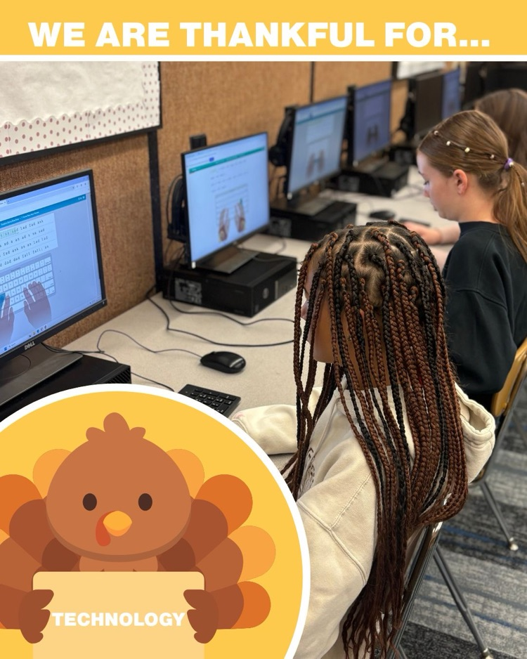 Students in computer lab.