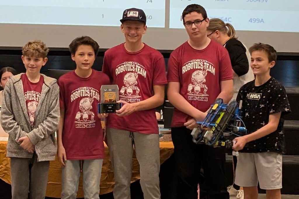 Robotics Students win an award