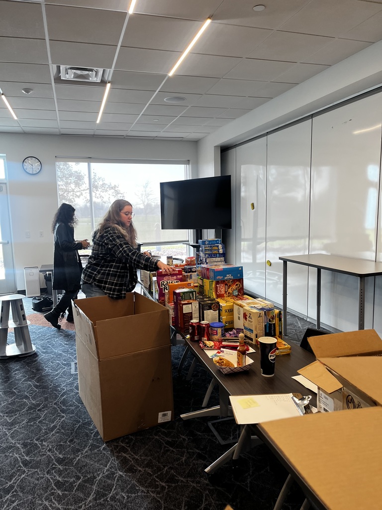 sorting food from donation