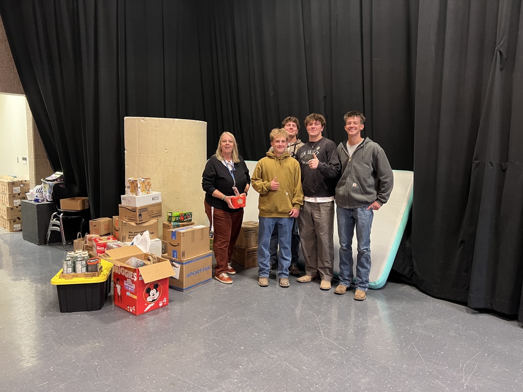 construction students on stage