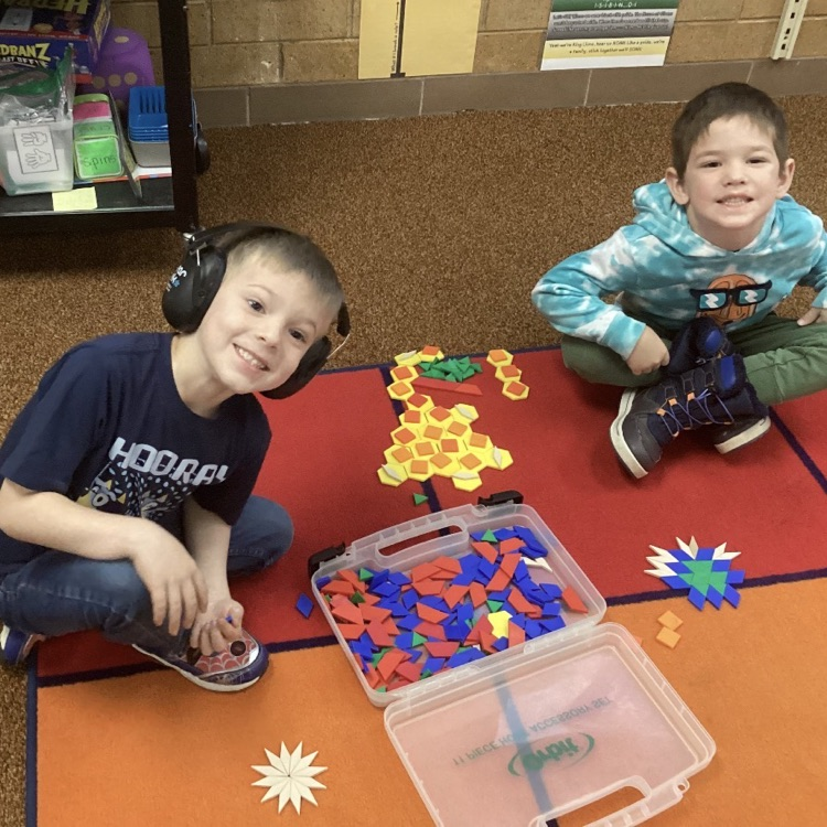 Mrs. NeVille’s Kindergarten class have been practicing shape names and building designs with the shapes. 