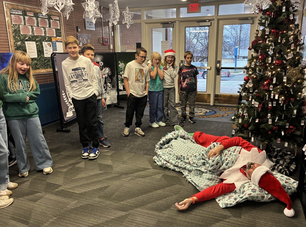 students with Clifford the Elf