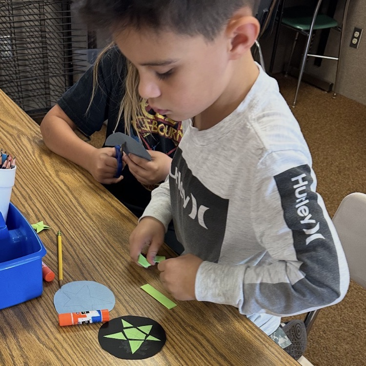 students creating an art project 