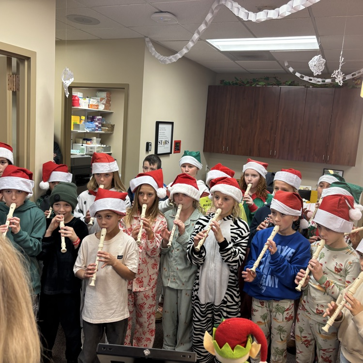 4th graders playing the recorder