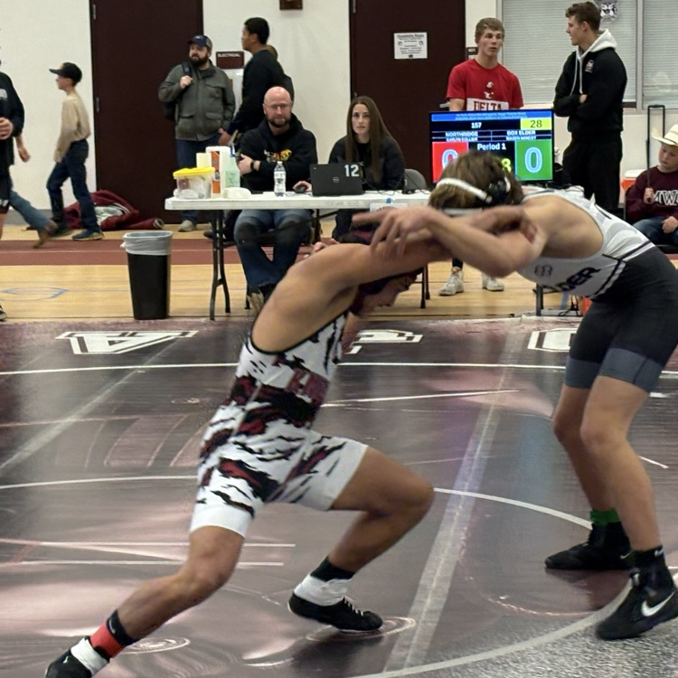 boys wrestling