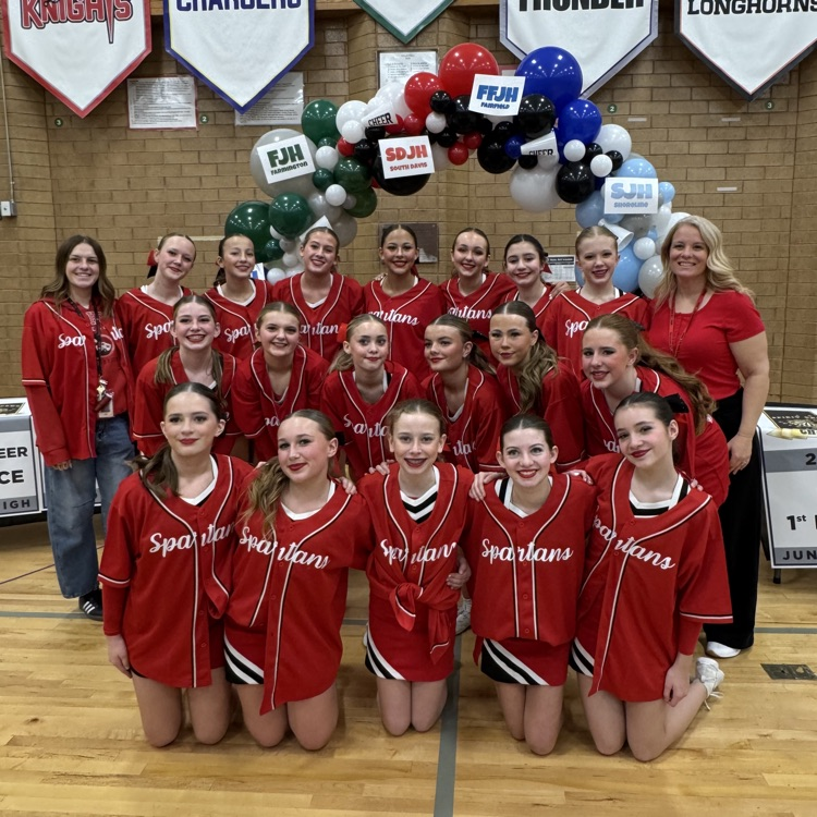 cheer team group picture