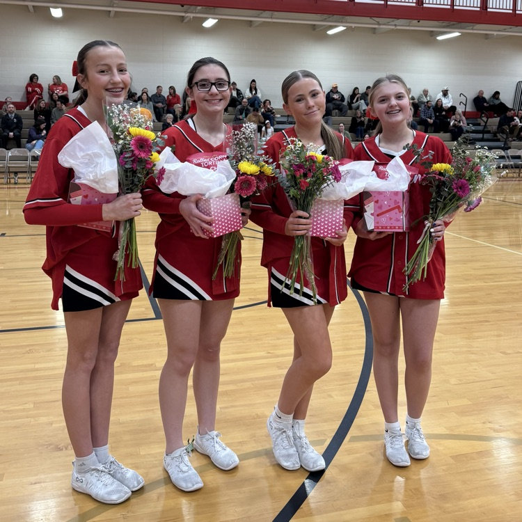 9th grade cheerleaders