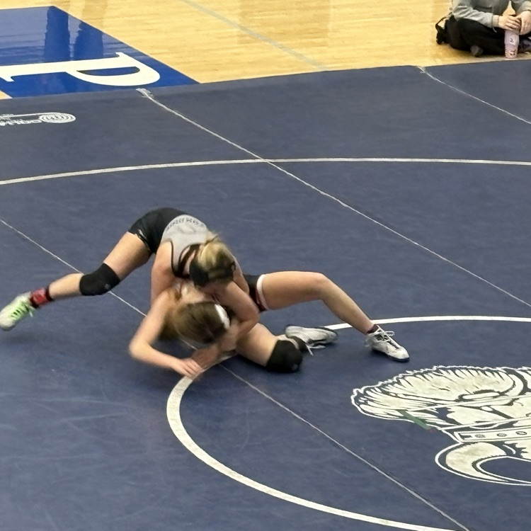 girls wrestling