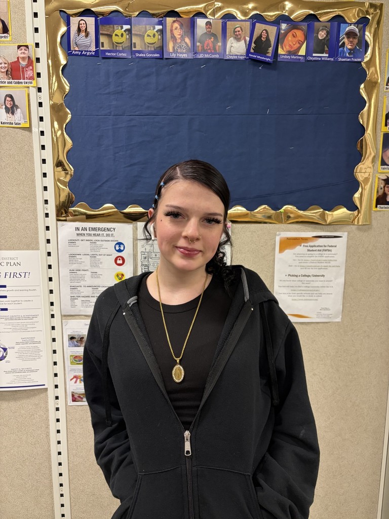 A picture of Abi Grey who got her high school diploma