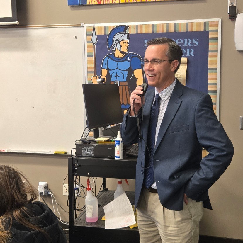 Mister jackman welcoming the taiwanese exchange students