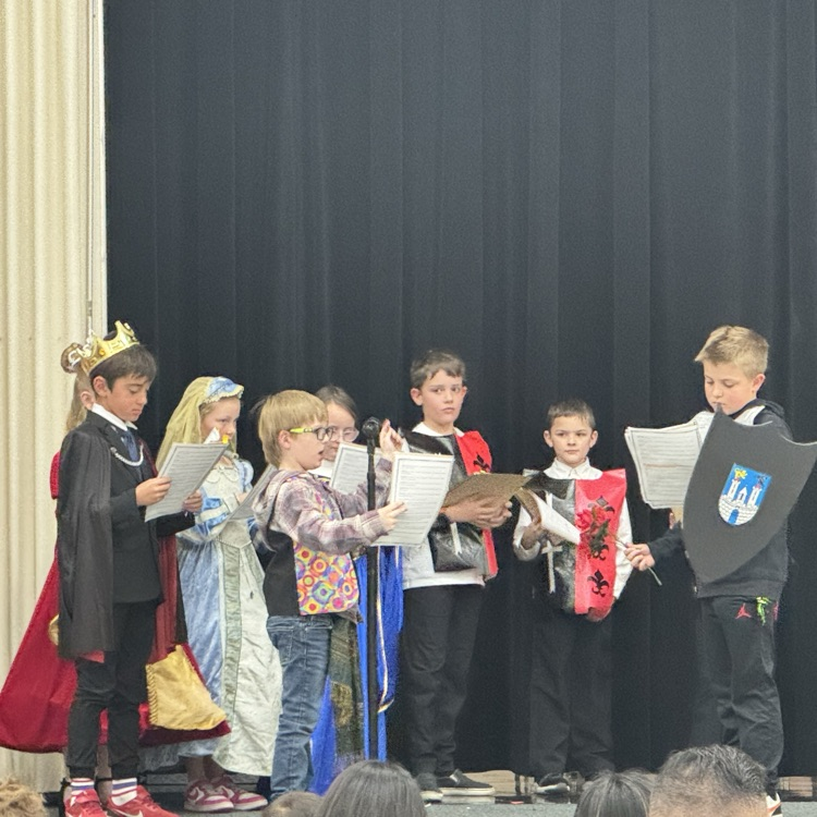 students doing Spanish presentation