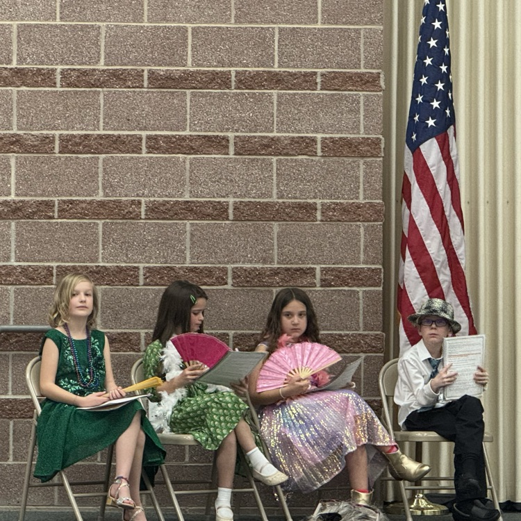 students doing Spanish presentation