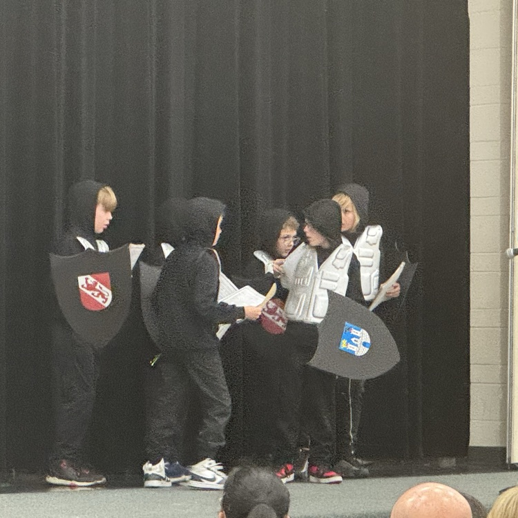 students doing Spanish presentation