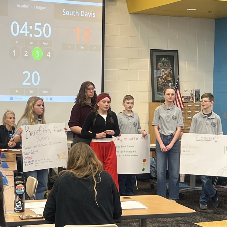 students in DAL meet