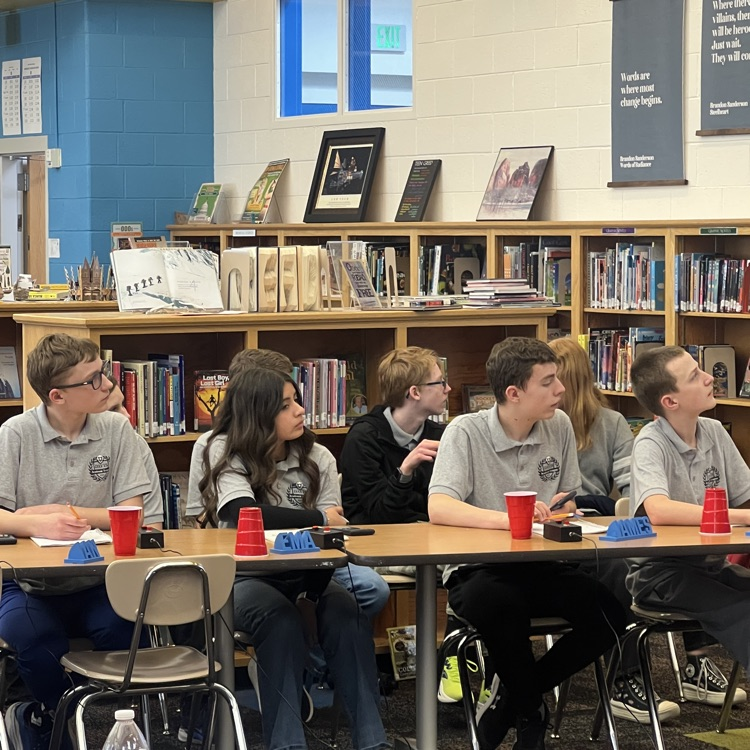  students in DAL meet