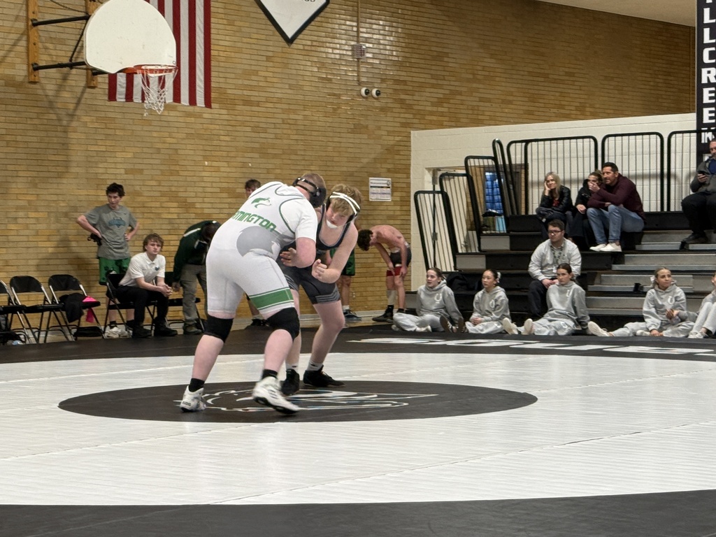 Starting off a round of wrestling. 