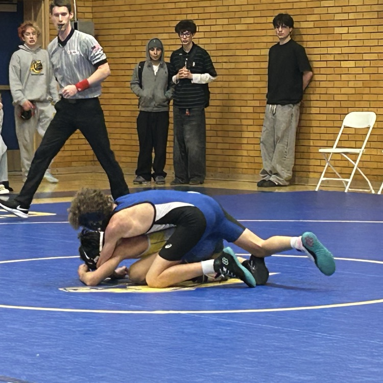 students wrestling