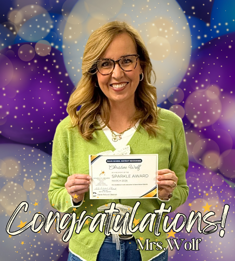 Mrs Holding her Sparkle Award