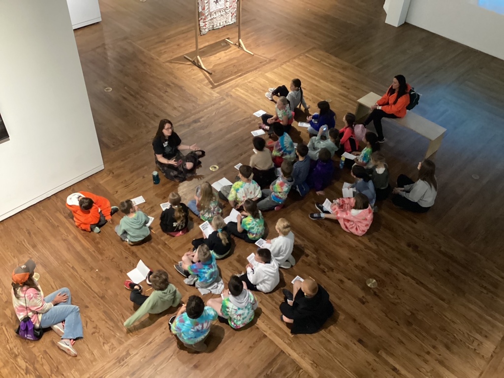 students at the art museum