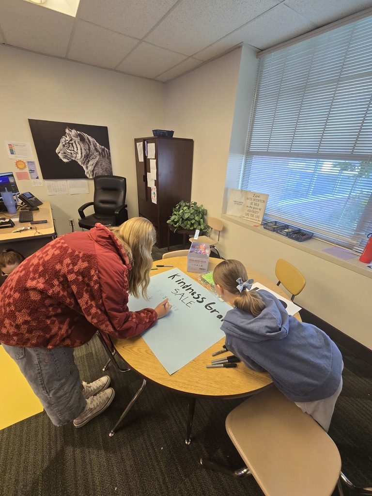 students making hope week poster