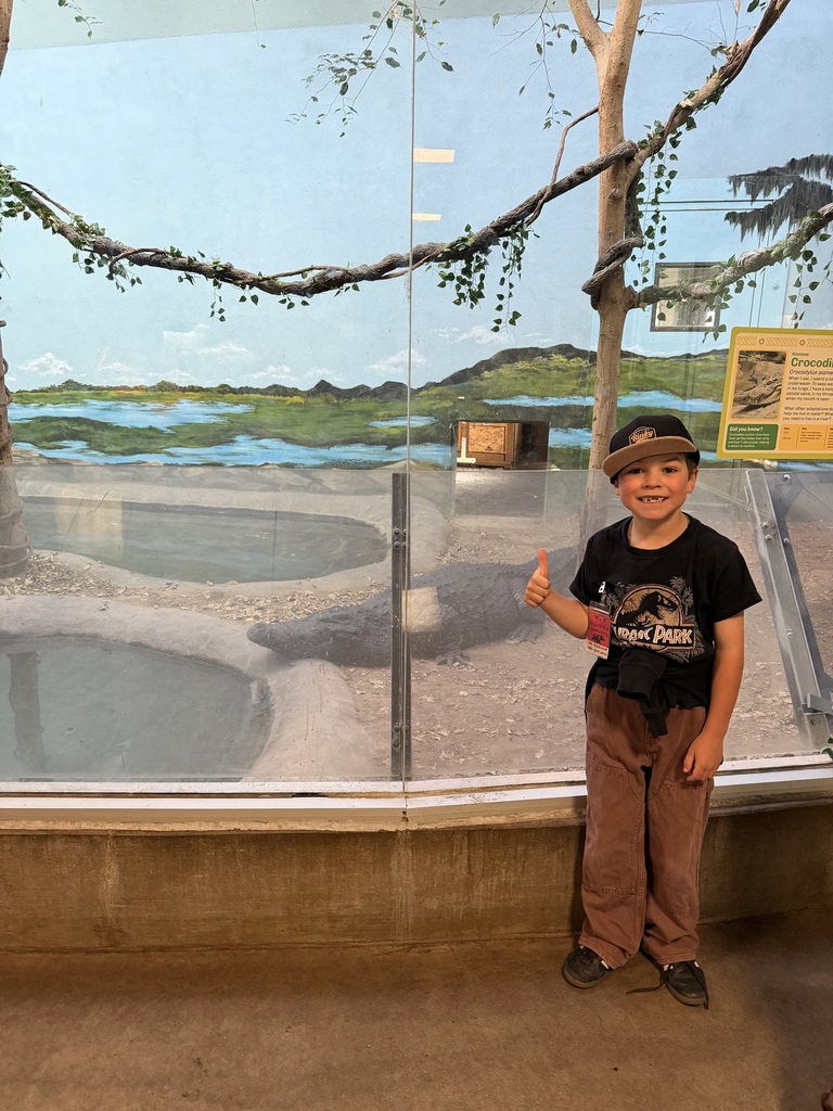 1st Graders posing for a picture at the Hogle Zoo. 