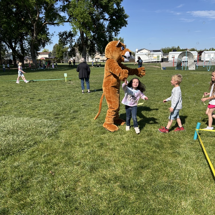 Students during the fun run