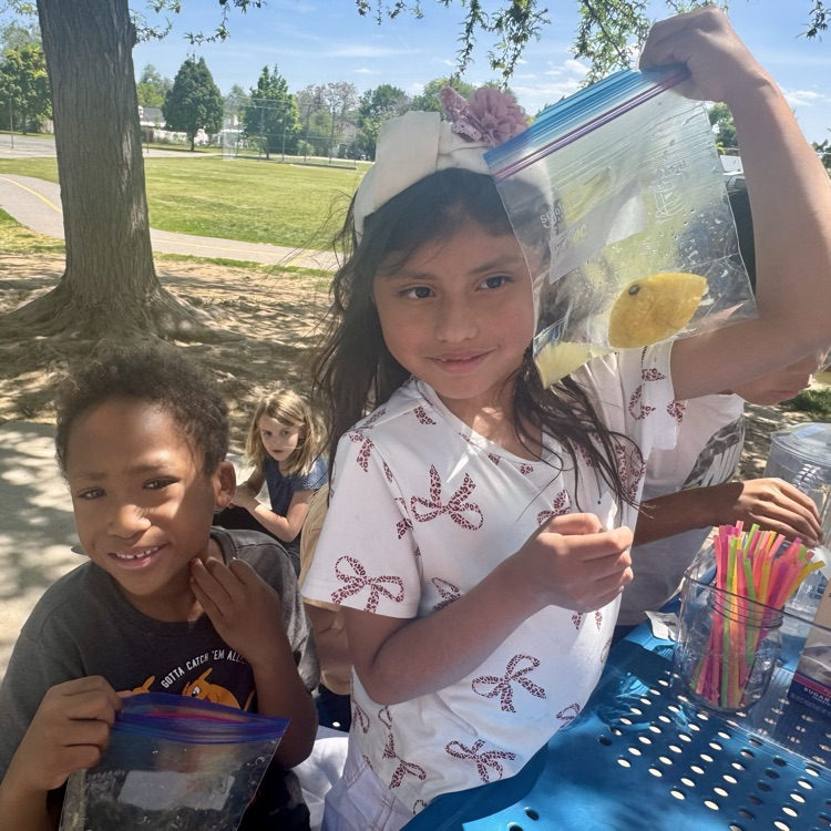 Making fresh Lemonade!