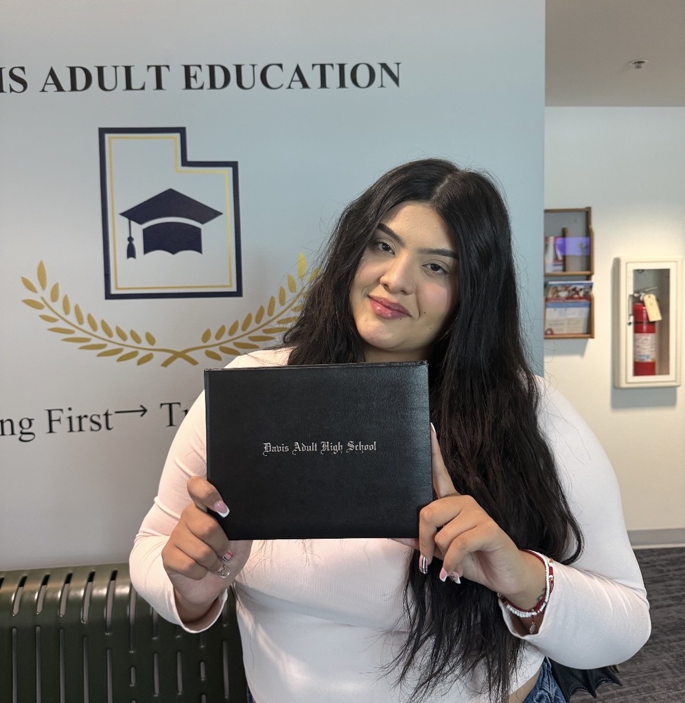 Jazmin Elizalde finished her adult high school diploma