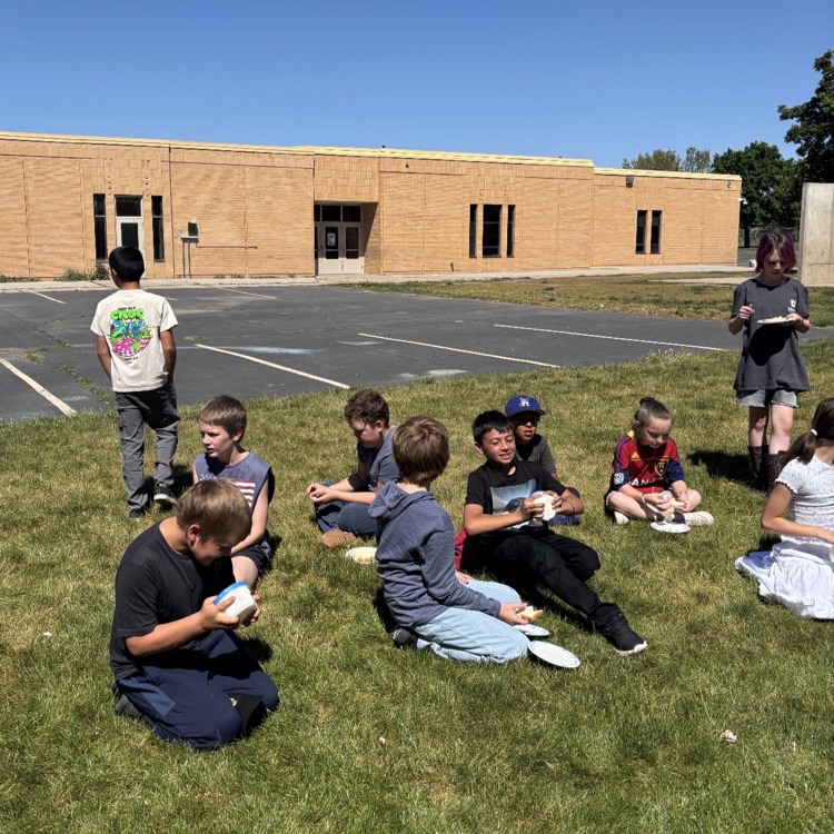 4th graders doing activities during Pioneer Day