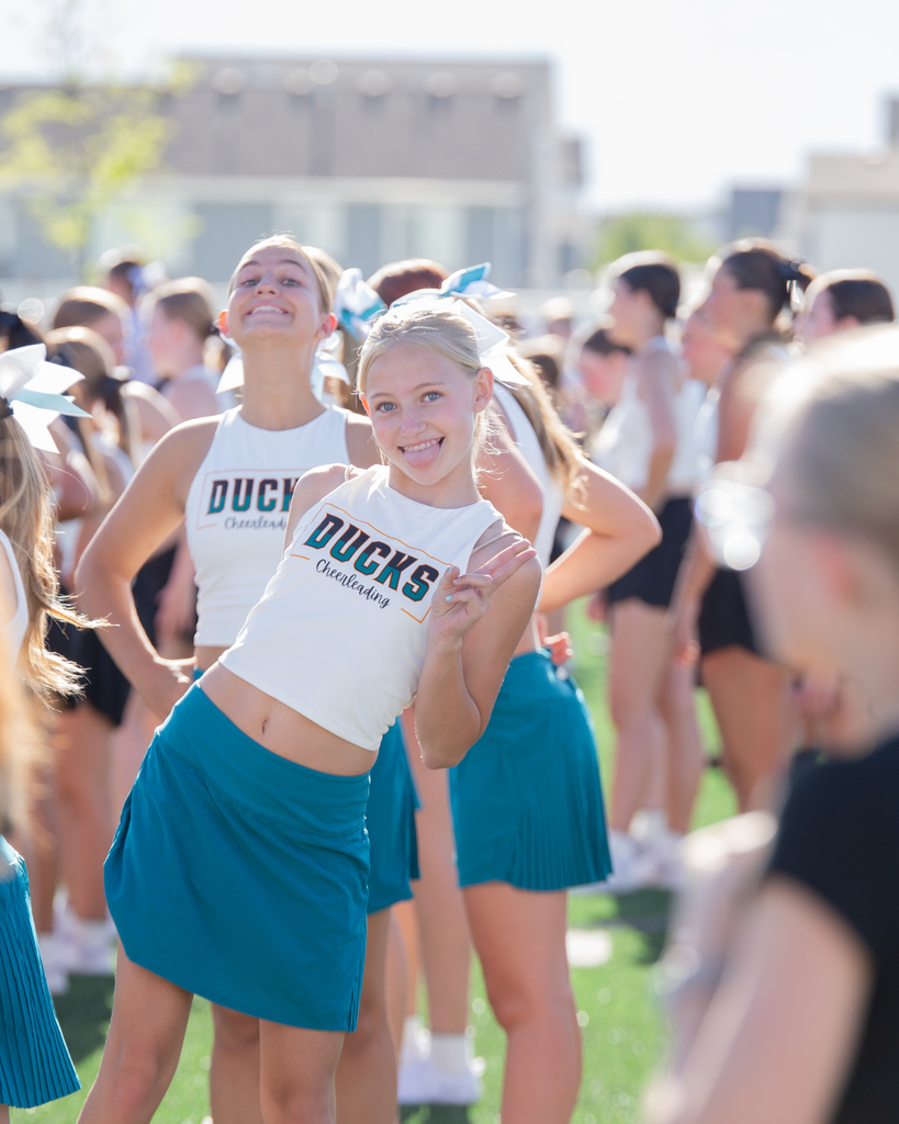 Horizon cheerleader smiles for the camera