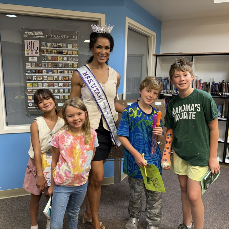 Mrs Utah 2026 with students