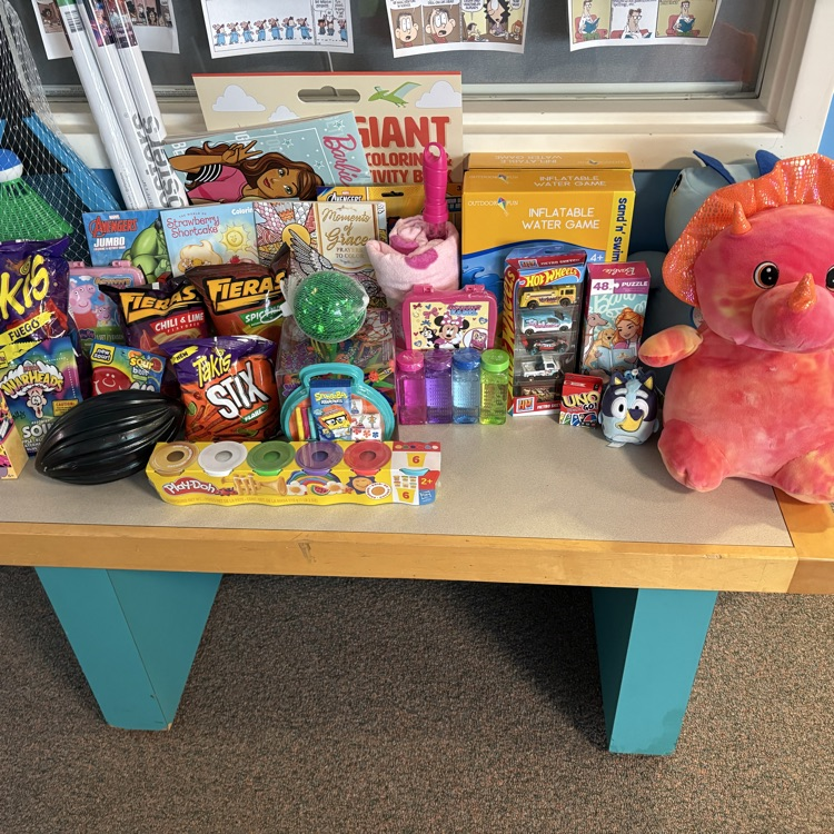 read-a-thon prizes picture