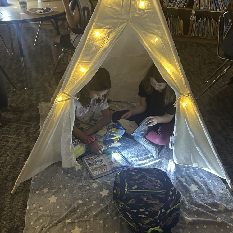 starry night read a thon 