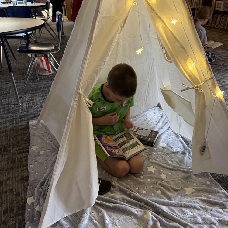 starry night read a thon 