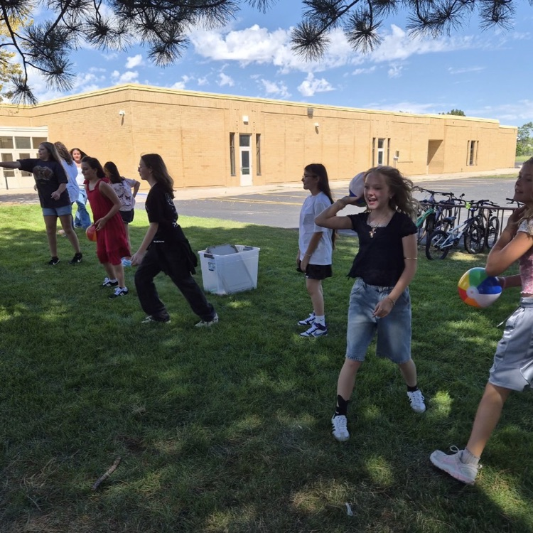 6th graders on first day of school playing games while building class community 