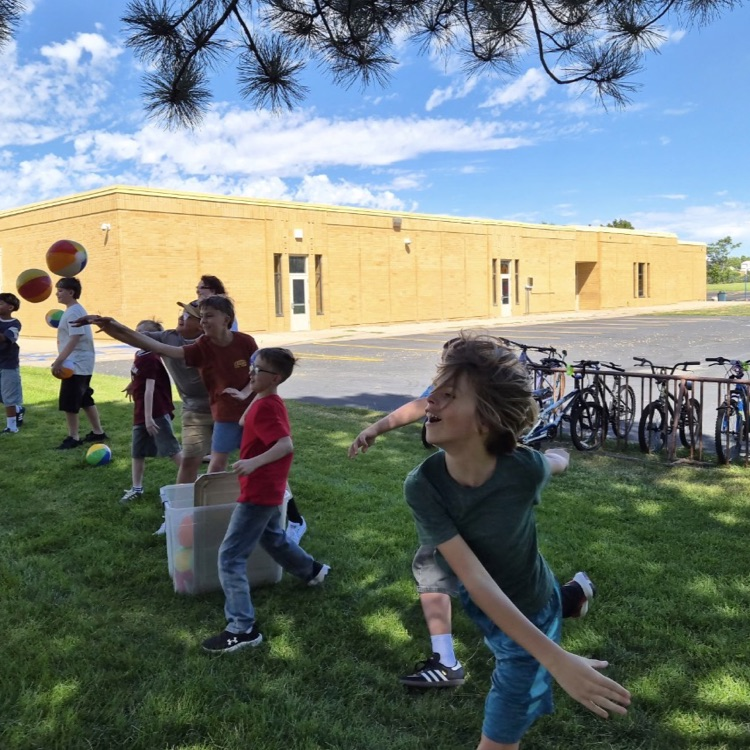 6th graders on first day of school playing games while building class community 
