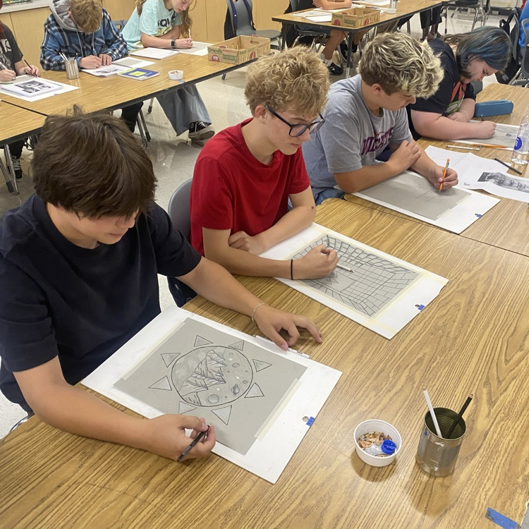 students creating art