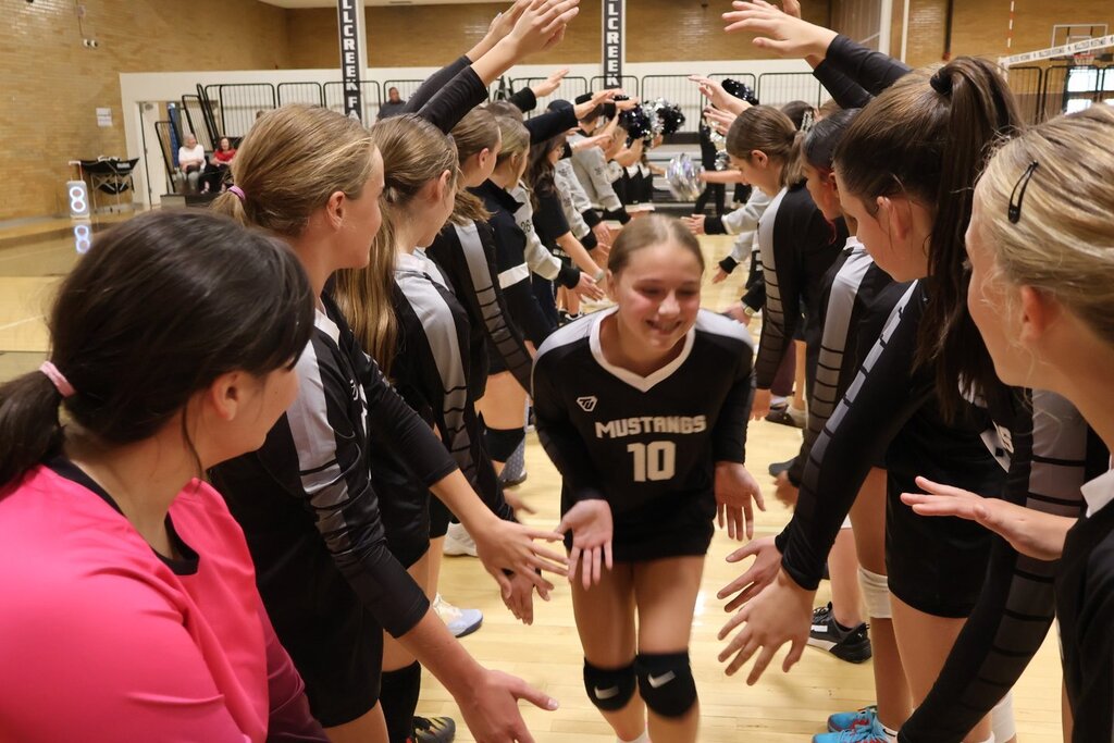 volleyball team tunnel