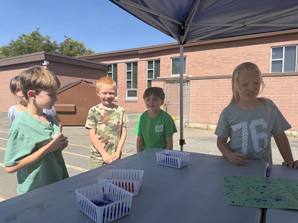Students participating in a PTA recess activity for Green Ribbon Day