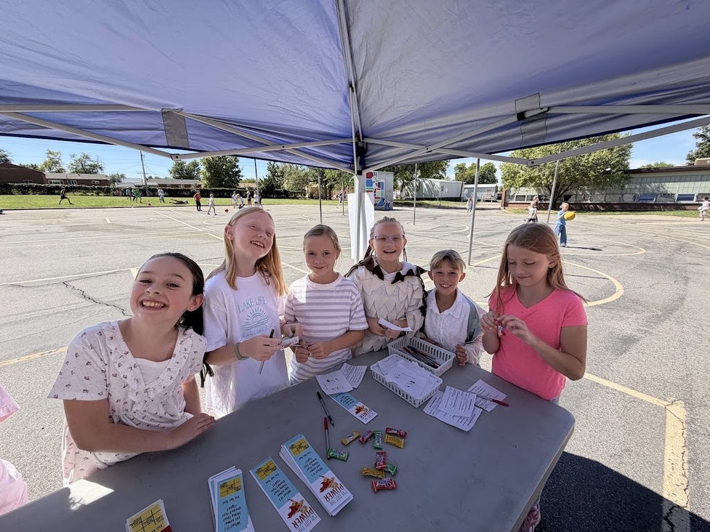 Students participating in a PTA recess activity for White Ribbon Day