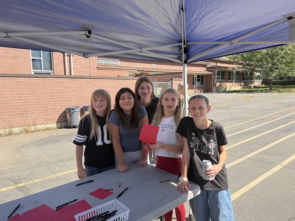 students participating in a PTA recess activity for Red Ribbon day