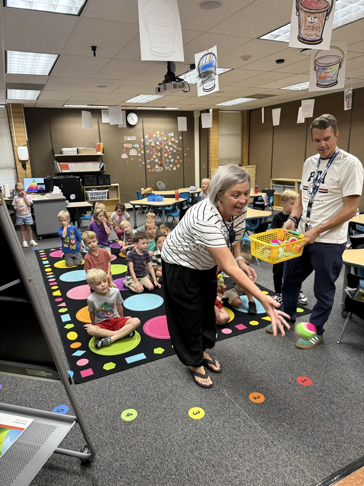 Teachers earned churros and treats playing a fun carnival game with admin! 