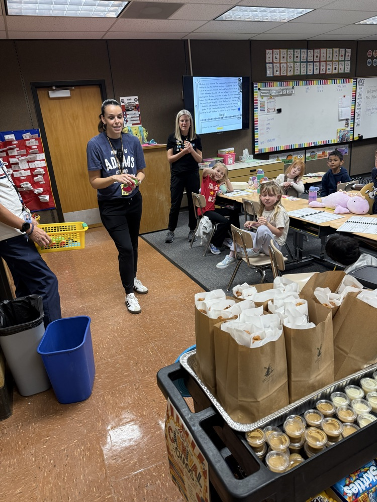 Teachers earned churros and treats playing a fun carnival game with admin!