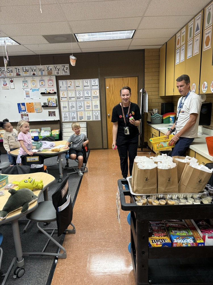 Teachers earned churros and treats playing a fun carnival game with admin!